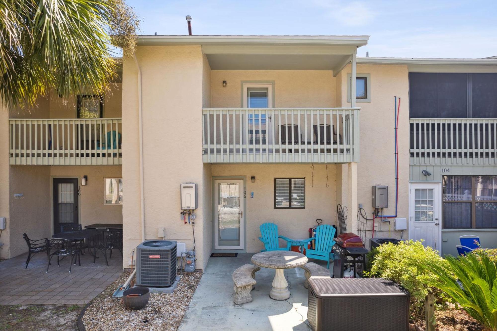 Gulf Highlands 106